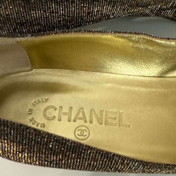 Chanel Pumps CC Logo Pearl and Gripoix Embellished Flats 39.5 Gold - Picture 6 of 14